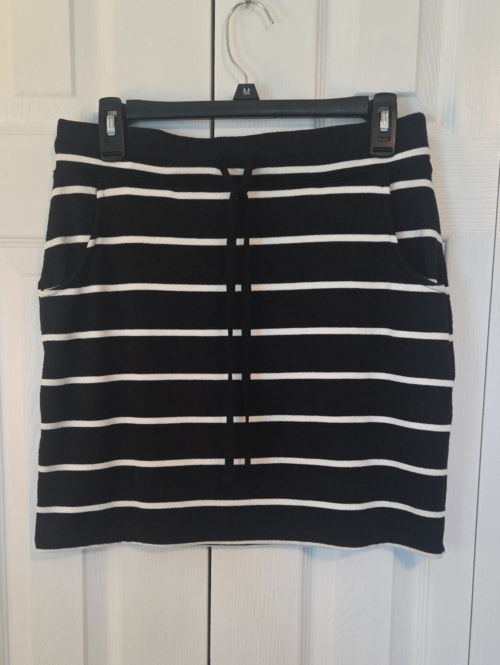 Market & Spruce Black and White Striped Knit Mini Skirt